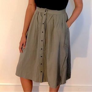 Midi skirt with pockets